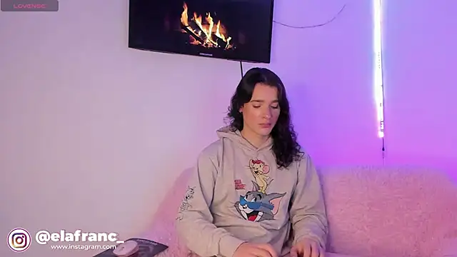 elafranco  online show from February 14, 3:07 am