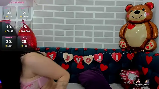 BeatriceReeves online show from February 5, 1:01 am