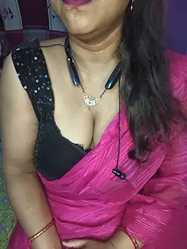 Snapshot of Sexy_Mona_Bhabhi chatting on May 24, 5:35 pm Sexy Mona Bhabhi online show from May 24, 5:35 pm