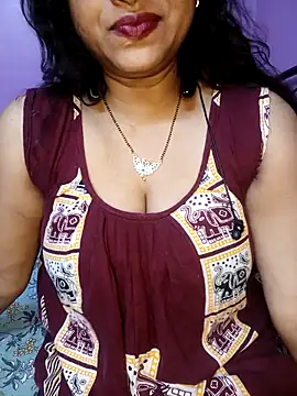 Sexy Mona Bhabhi online show from March 20, 11:22 am