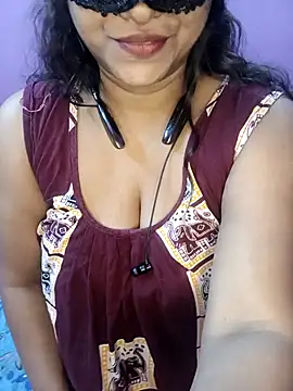 Sexy Mona Bhabhi online show from December 21, 10:17 am