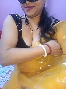 Sexy Mona Bhabhi online show from February 5, 6:26 pm