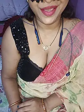 Snapshot of Sexy_Mona_Bhabhi chatting on July 14, 6:25 pm Sexy Mona Bhabhi online show from July 14, 6:25 pm