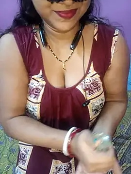 Sexy Mona Bhabhi online show from January 6, 6:01 pm