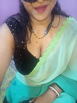 Sexy Mona Bhabhi online show from January 8, 6:36 pm