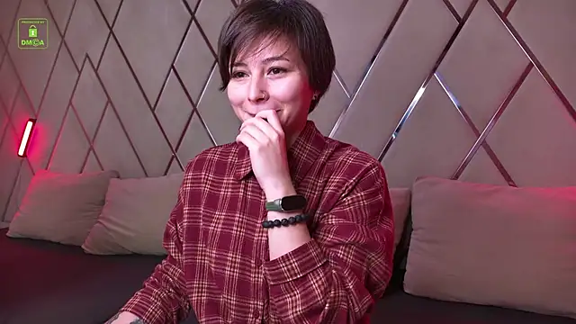 Snapshot of Ishtar_Divine chatting on November 9, 10:52 am Ishtar Divine online show from November 9, 10:52 am