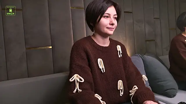 Snapshot of Ishtar_Divine chatting on February 12, 11:21 am Ishtar Divine online show from February 12, 11:21 am