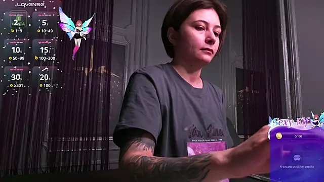 Snapshot of Ishtar_Divine chatting on February 25, 4:45 am Ishtar Divine online show from February 25, 4:45 am