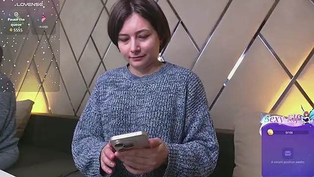 Ishtar Divine online show from March 13, 5:01 am