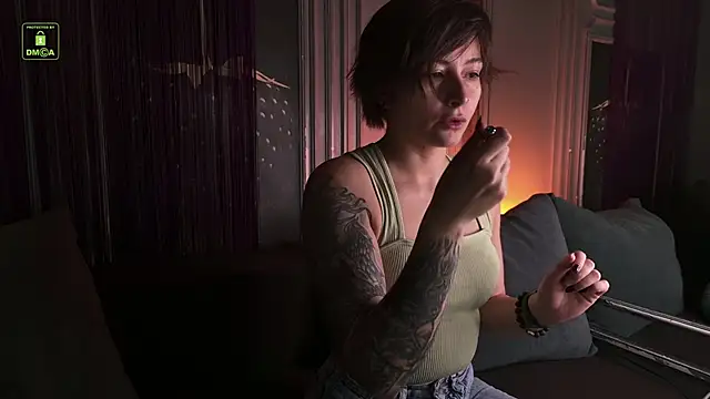 Snapshot of Ishtar_Divine chatting on November 27, 3:23 pm Ishtar Divine online show from November 27, 3:23 pm