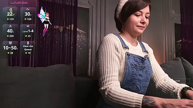 Snapshot of Ishtar_Divine chatting on December 3, 4:57 am Ishtar Divine online show from December 3, 4:57 am