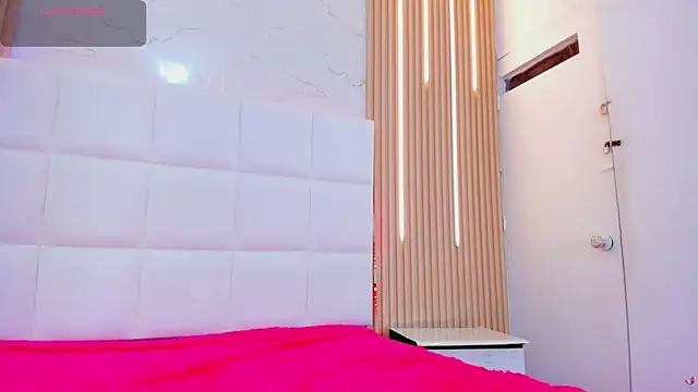 aggy castel online show from March 10, 1:26 pm