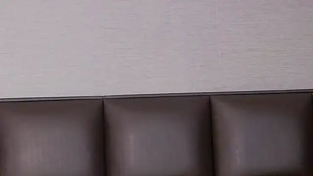 Snapshot of FoxyJoy chatting on November 21, 10:25 am FoxyJoy online show from November 21, 10:25 am