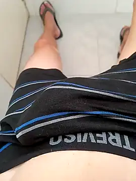 Snapshot of paubabando_ chatting on March 6, 10:20 am paubabando online show from March 6, 10:20 am