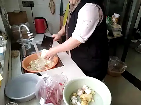 Weiwei5200 online show from March 30, 7:21 am