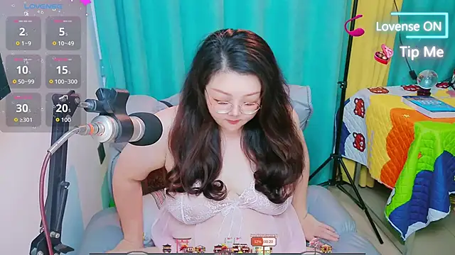 Weiwei5200 online show from May 17, 4:34 am