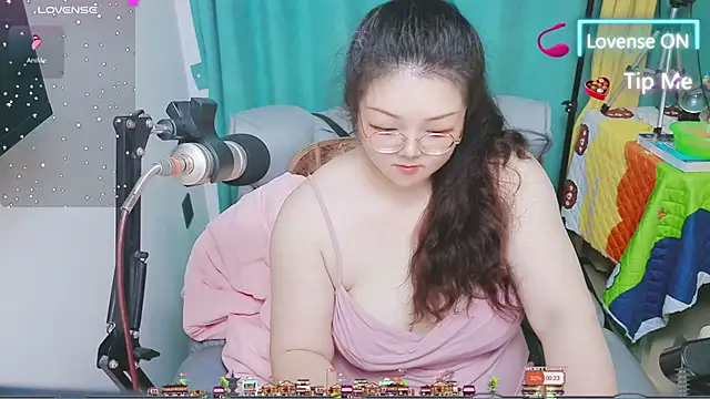 Weiwei5200 online show from May 22, 1:25 am