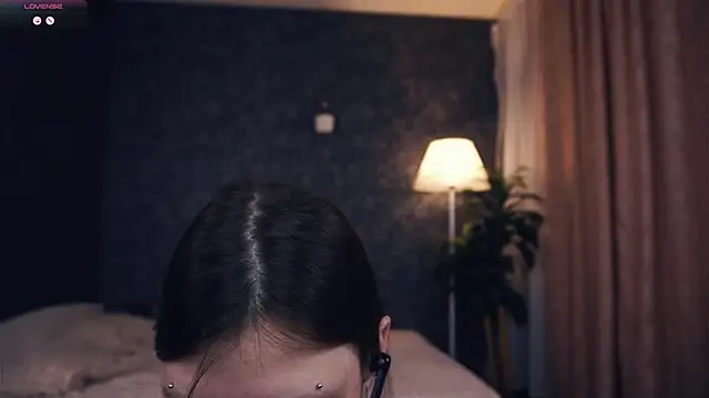 Snapshot of MoiraHavins chatting on November 15, 5:11 am MoiraHavins online show from November 15, 5:11 am