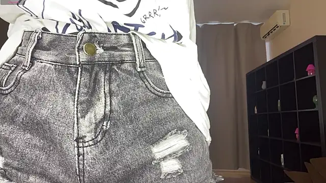 MoiraHavins online show from February 9, 6:44 am