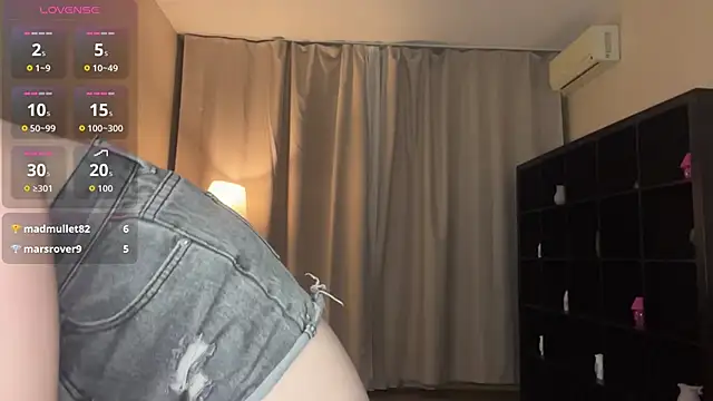 MoiraHavins online show from February 24, 5:03 pm