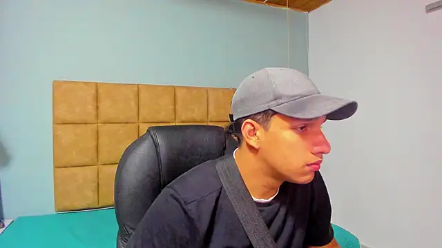 Snapshot of Jheidertwink chatting on September 14, 12:27 pm Jheidertwink online show from September 14, 12:27 pm