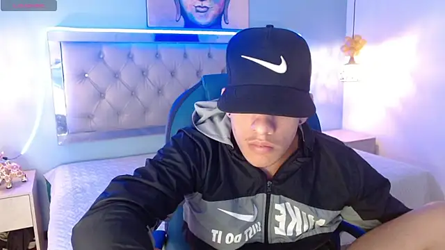 Snapshot of Jheidertwink chatting on February 10, 7:15 am Jheidertwink online show from February 10, 7:15 am