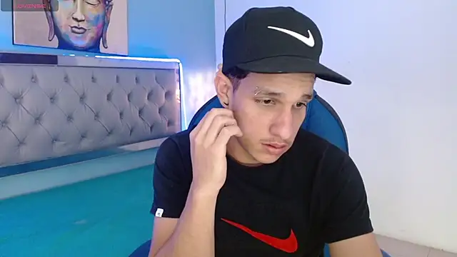 Snapshot of Jheidertwink chatting on February 3, 4:04 am Jheidertwink online show from February 3, 4:04 am