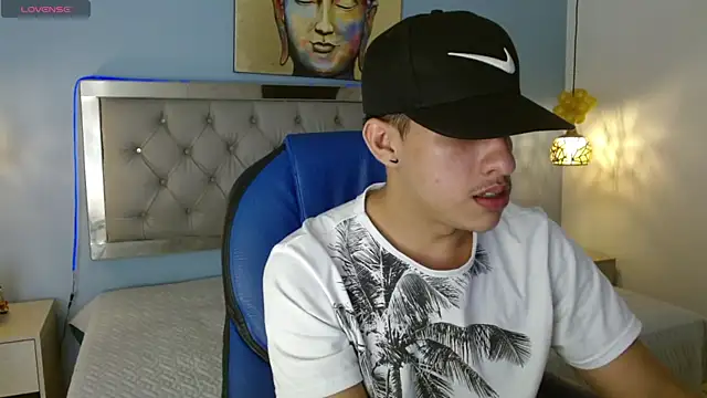 Snapshot of Jheidertwink chatting on February 7, 3:34 am Jheidertwink online show from February 7, 3:34 am