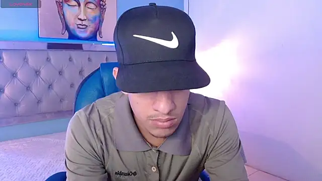 Snapshot of Jheidertwink chatting on January 15, 3:33 am Jheidertwink online show from January 15, 3:33 am