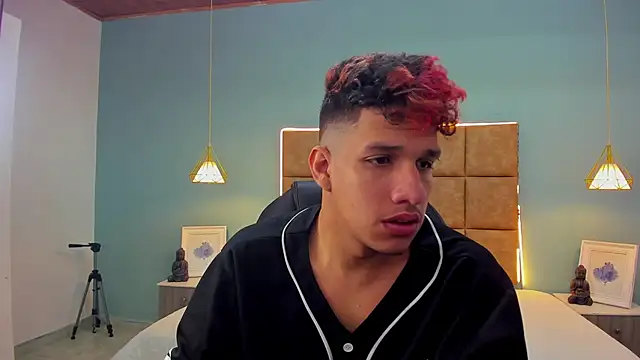 Snapshot of Jheidertwink chatting on September 29, 12:33 pm Jheidertwink online show from September 29, 12:33 pm