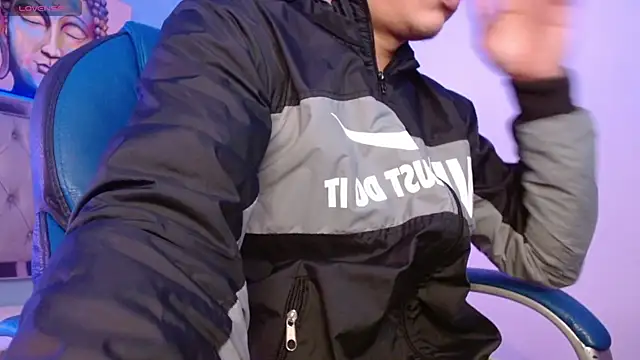 Snapshot of Jheidertwink chatting on January 21, 3:59 am Jheidertwink online show from January 21, 3:59 am