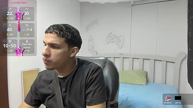 Snapshot of Jheidertwink chatting on December 15, 3:12 am Jheidertwink online show from December 15, 3:12 am