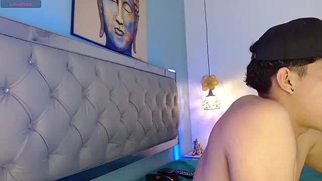 Snapshot of Jheidertwink chatting on February 5, 7:18 am Jheidertwink online show from February 5, 7:18 am