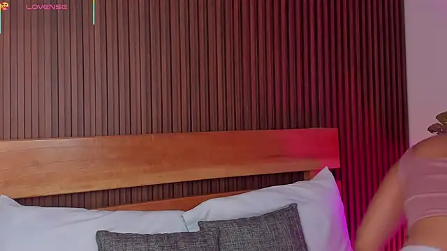 yaya23x online show from November 8, 2:42 pm