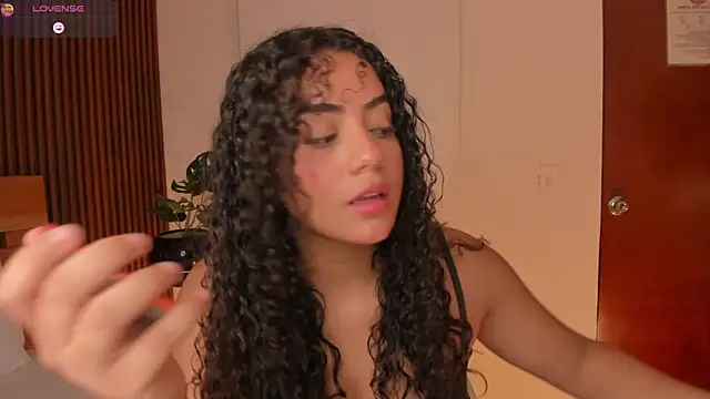 yaya23x online show from February 23, 1:55 pm