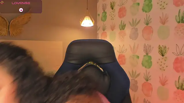 yaya23x online show from January 9, 11:50 am