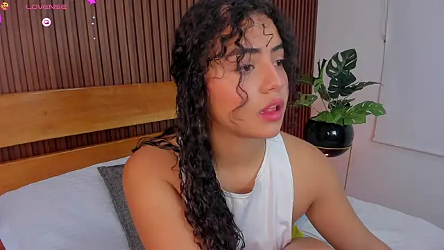 Snapshot of yaya23x chatting on September 29, 2:12 pm yaya23x online show from September 29, 2:12 pm
