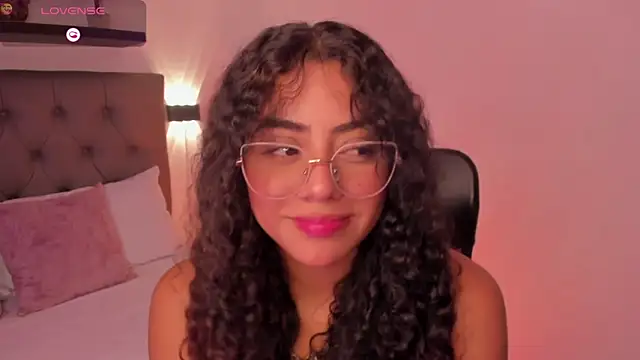 yaya23x online show from December 16, 1:26 pm