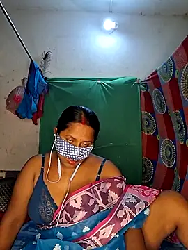 Snapshot of Real_Desi_Couple chatting on June 9, 5:25 pm Real Desi Couple online show from June 9, 5:25 pm