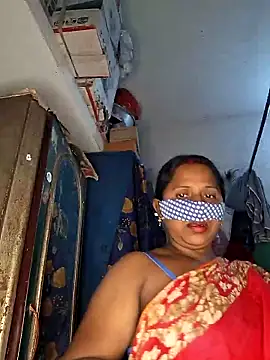 Snapshot of Real_Desi_Couple chatting on June 13, 5:11 pm Real Desi Couple online show from June 13, 5:11 pm