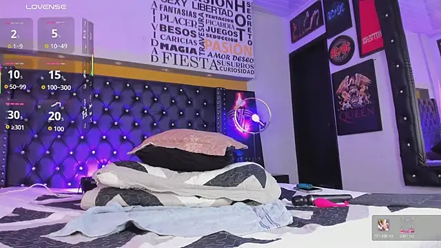 JoshMillerr  online show from May 5, 6:55 pm