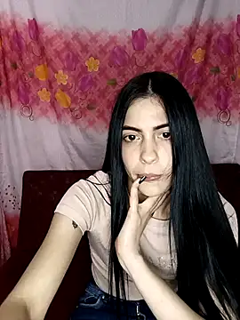 Snapshot of DanielaySeba chatting on February 5, 2:51 am DanielaySeba online show from February 5, 2:51 am