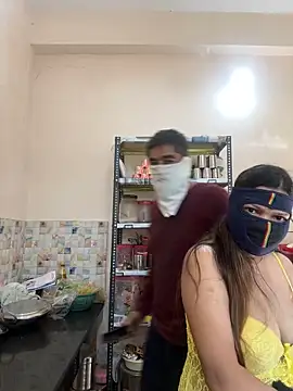 Snapshot of HoneyBearCpl chatting on February 2, 8:56 am HoneyBearCpl online show from February 2, 8:56 am
