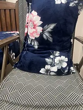 HoneyBearCpl online show from February 7, 3:53 pm