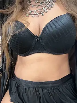 HoneyBearCpl online show from December 21, 4:30 pm