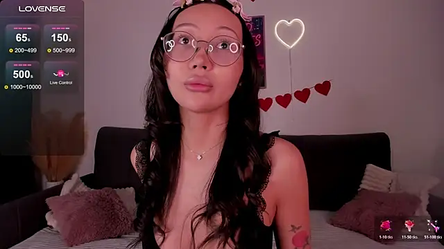 naomi asian online show from March 25, 3:28 am