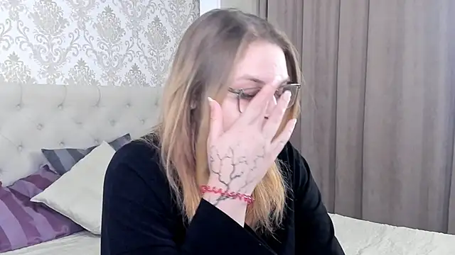 EngelCoombs online show from December 21, 6:00 pm