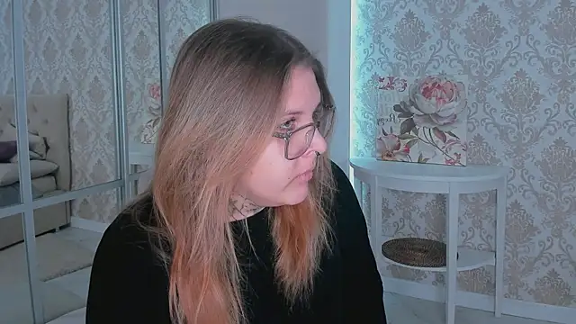 EngelCoombs online show from December 13, 6:27 pm