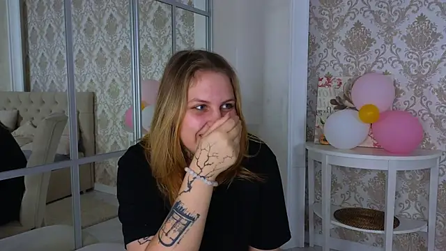 EngelCoombs online show from December 12, 1:21 am