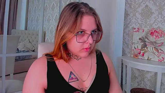 EngelCoombs online show from December 14, 8:51 pm